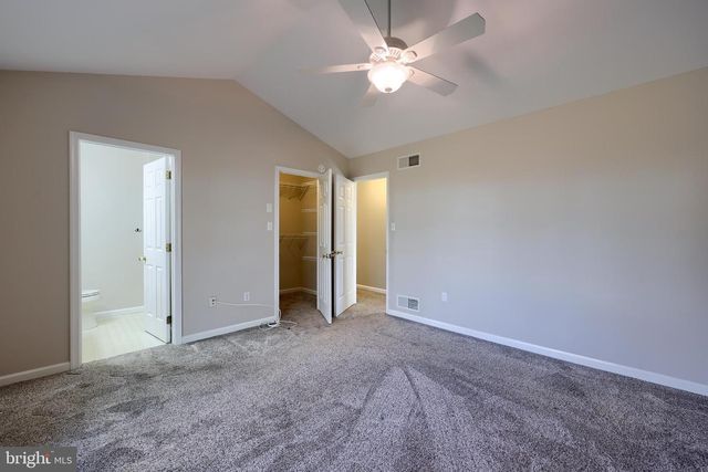 120 SWITH CT, York, PA 17404