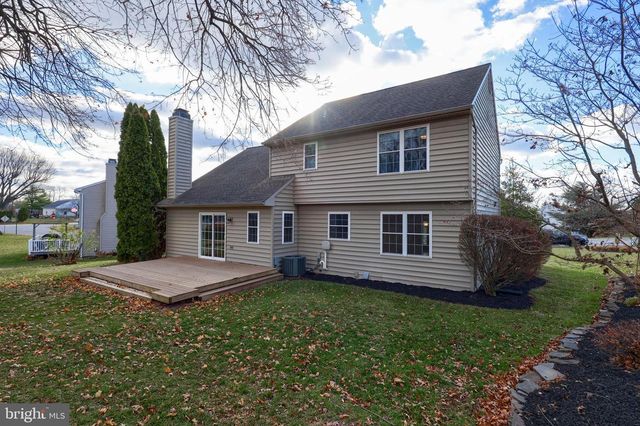 120 SWITH CT, York, PA 17404