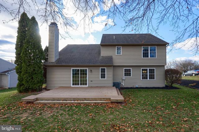 120 SWITH CT, York, PA 17404