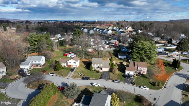 120 SWITH CT, York, PA 17404