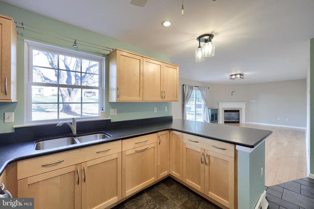 120 SWITH CT, York, PA 17404