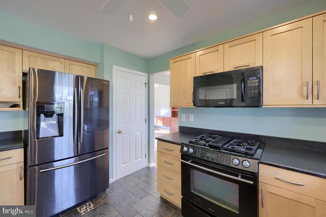 120 SWITH CT, York, PA 17404