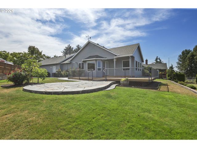 1747 Sw MONTMORE Way, Troutdale, OR 97060