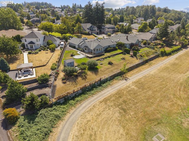 1747 Sw MONTMORE Way, Troutdale, OR 97060