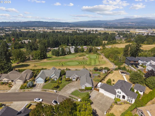 1747 Sw MONTMORE Way, Troutdale, OR 97060