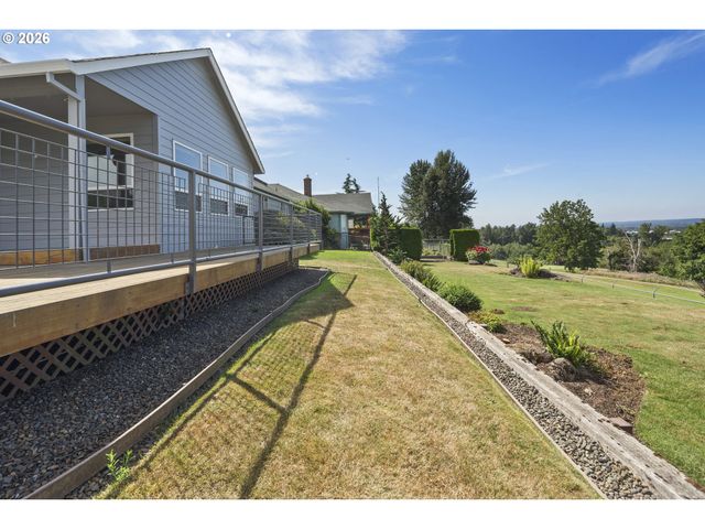 1747 Sw MONTMORE Way, Troutdale, OR 97060