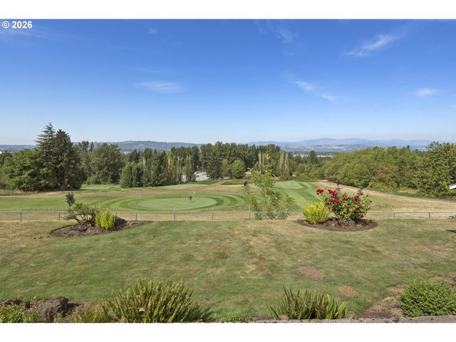 1747 Sw MONTMORE Way, Troutdale, OR 97060