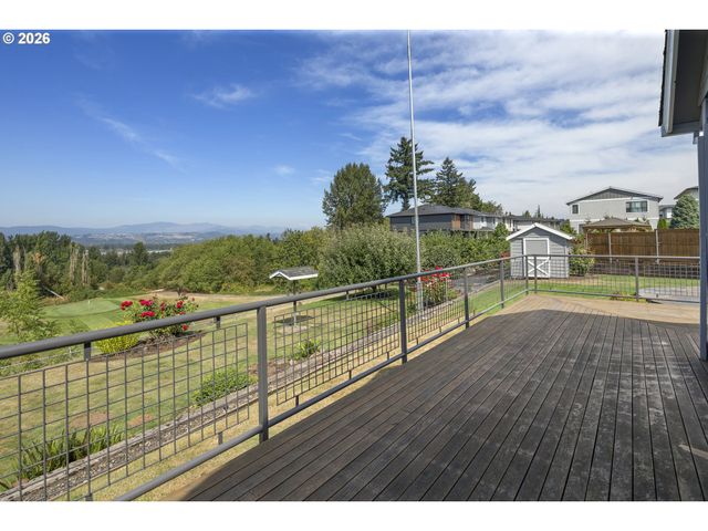 1747 Sw MONTMORE Way, Troutdale, OR 97060