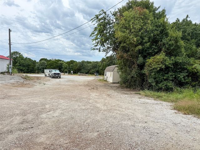 103 Sharon Residential Drive, Whitney, TX 76692