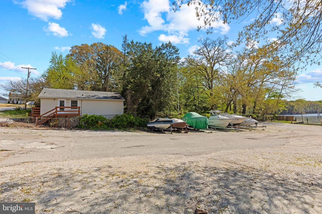 7807 LEYMAR RD, Glen Burnie, MD 21060