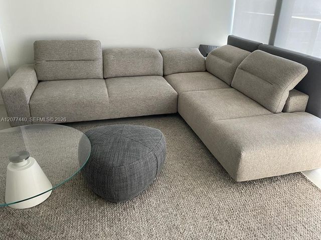 1000 Brickell Plaza 4506, Miami, FL 33131