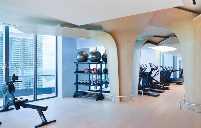 1000 Brickell Plaza 4506, Miami, FL 33131
