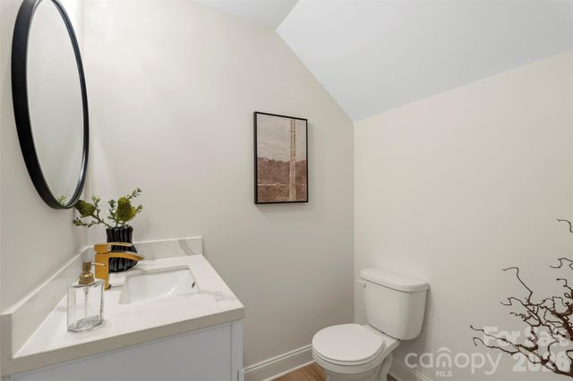 2115 Bombay Way, Charlotte, NC 28208