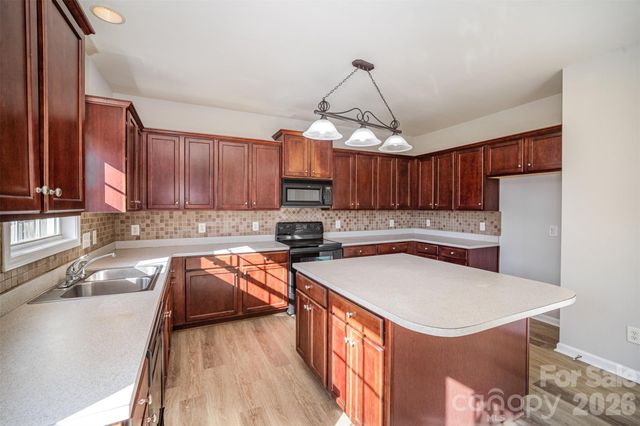 5805 Lindley Crescent Drive, Indian Trail, NC 28079