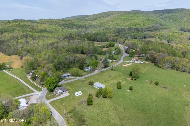 452 Board Valley Rd, Sparta, TN 38583