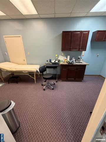 886 Belmont Avenue 2C, North Haledon, NJ 07508