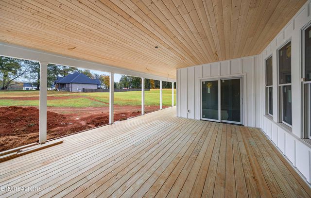 5929 John Drive, Greenback, TN 37742