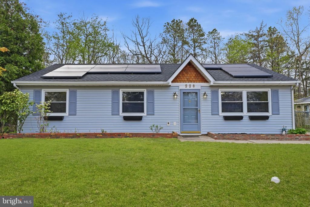 228 COVILLE DR, Browns Mills, NJ 08015