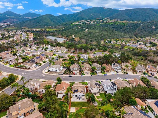 732 Poppy Road, San Marcos, CA 92078