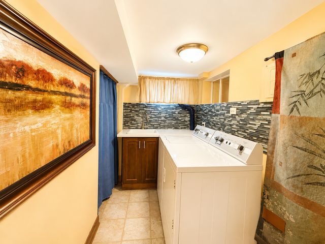 1016 Belleforte Avenue, Oak Park, IL 60302