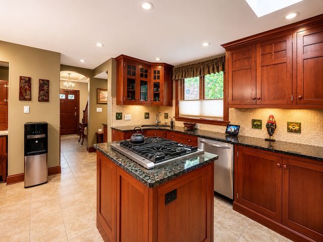 1016 Belleforte Avenue, Oak Park, IL 60302