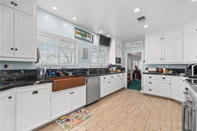 28106 Highway 119, Taft, CA 93268