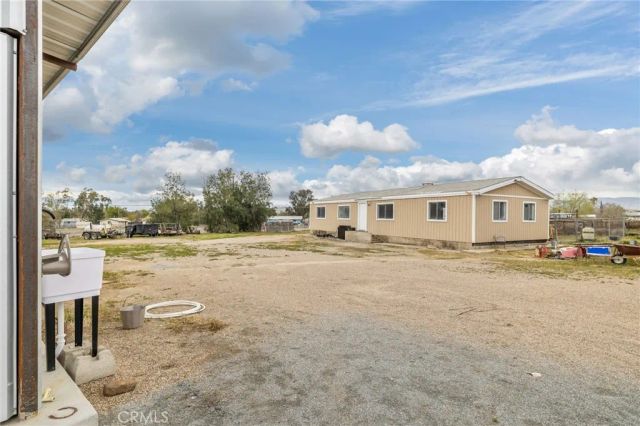 28106 Highway 119, Taft, CA 93268