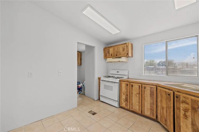 28106 Highway 119, Taft, CA 93268