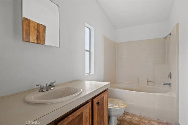 28106 Highway 119, Taft, CA 93268