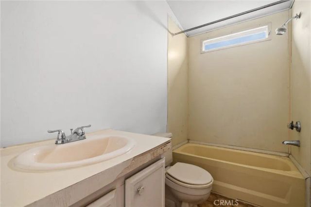 28106 Highway 119, Taft, CA 93268