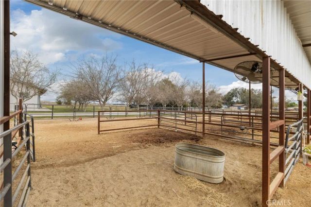 28106 Highway 119, Taft, CA 93268