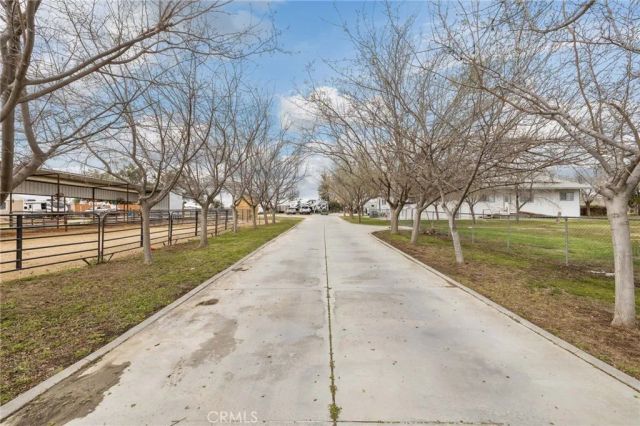 28106 Highway 119, Taft, CA 93268