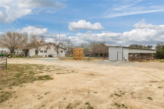 28106 Highway 119, Taft, CA 93268