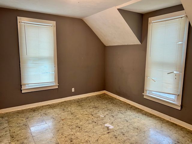 375 W Franklin Street, Paxton, IL 60957