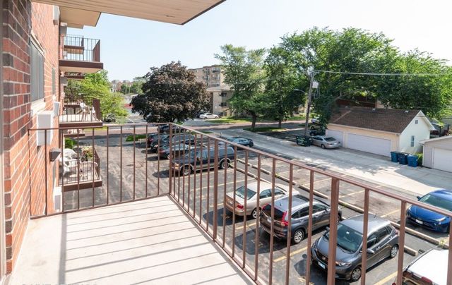 7320 Dixon Street 303, Forest Park, IL 60130