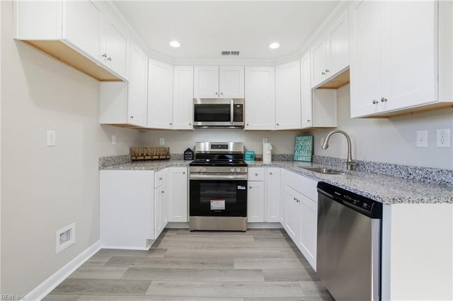 2700 Ash ST, Portsmouth, VA 23707