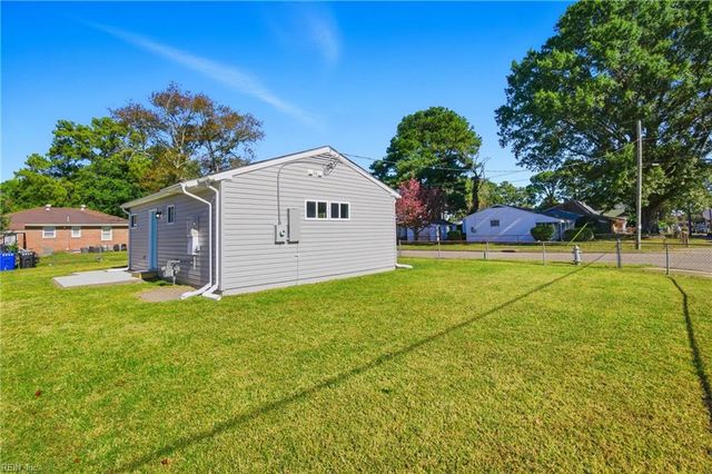 2700 Ash ST, Portsmouth, VA 23707