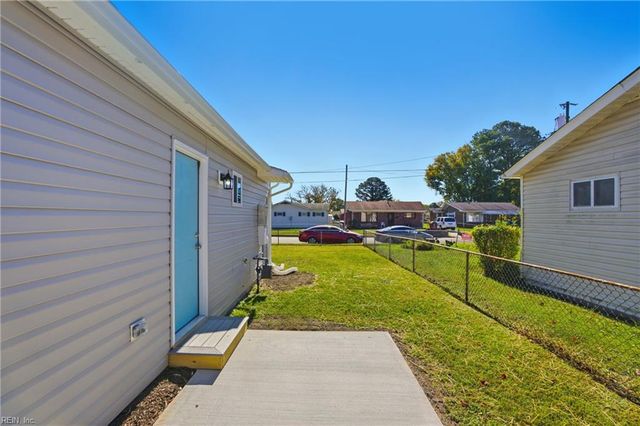 2700 Ash ST, Portsmouth, VA 23707