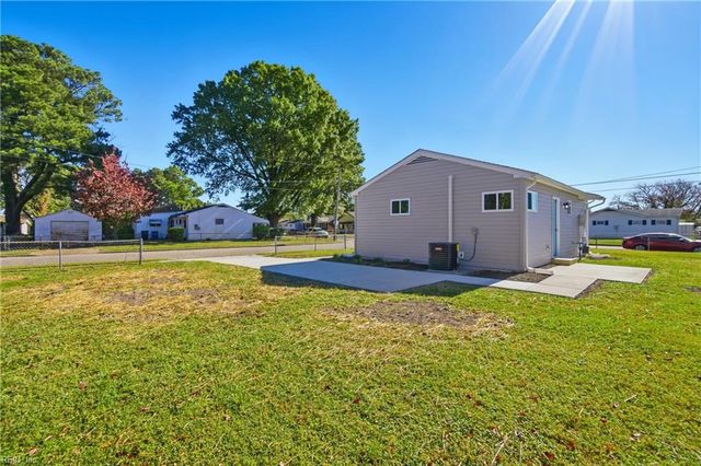 2700 Ash ST, Portsmouth, VA 23707