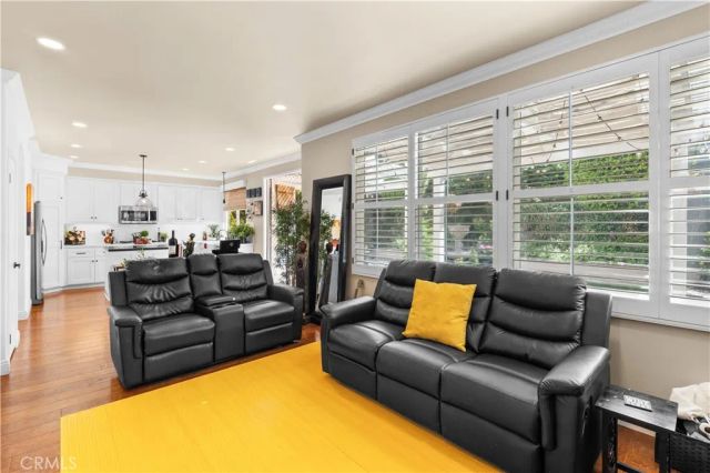 66 Montrose, Irvine, CA 92620