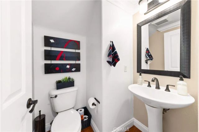 66 Montrose, Irvine, CA 92620