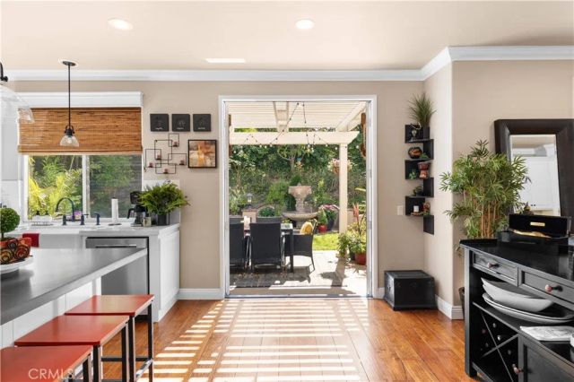 66 Montrose, Irvine, CA 92620