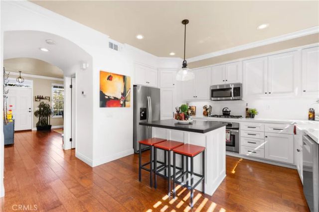 66 Montrose, Irvine, CA 92620