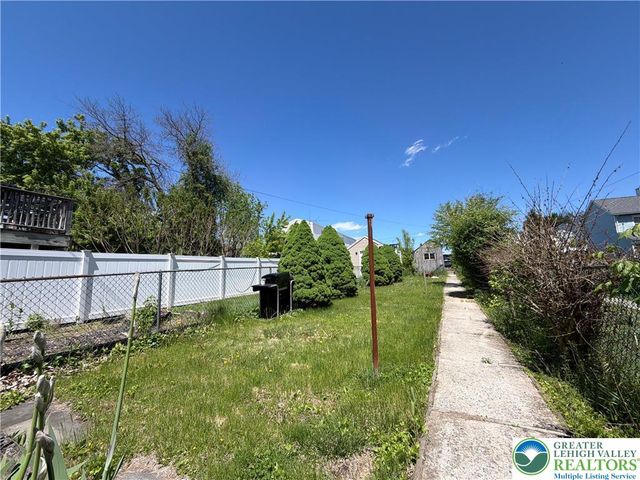 213 2nd Street, Catasauqua Boro, PA 18032