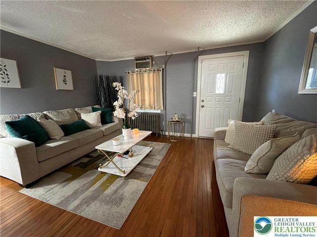213 2nd Street, Catasauqua Boro, PA 18032