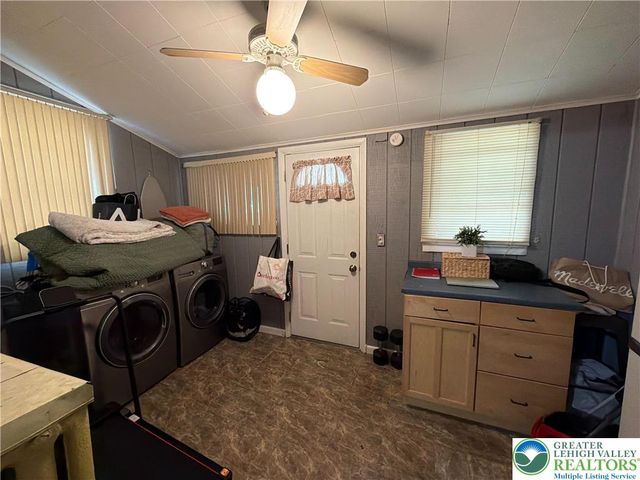 213 2nd Street, Catasauqua Boro, PA 18032