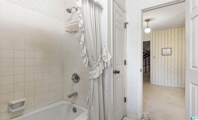 5700 OLD LEEDS ROAD, Irondale, AL 35210