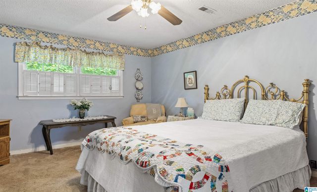 5700 OLD LEEDS ROAD, Irondale, AL 35210