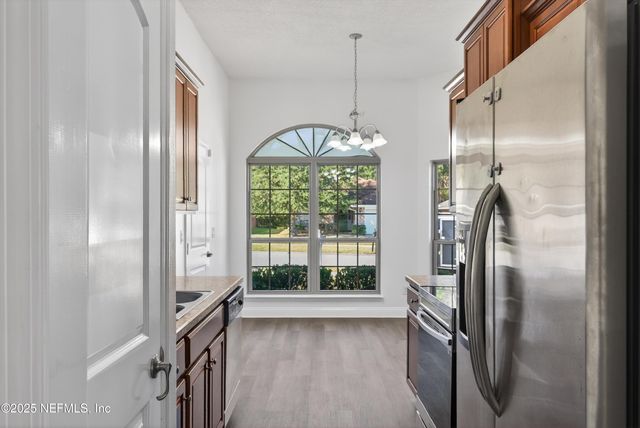 2185 CHEROKEE COVE Trail, Jacksonville, FL 32221