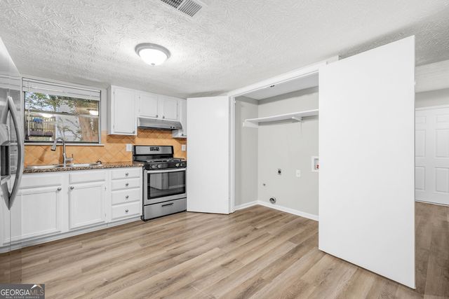 6706 Bent Creek Drive, Rex, GA 30273